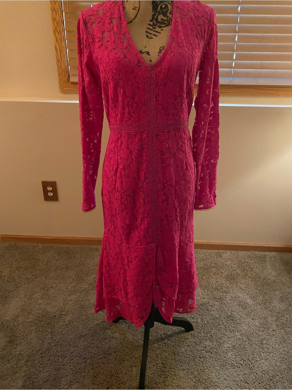 VENUS Hot Pink Lace V-Neck Long Sleeve Midi Dress